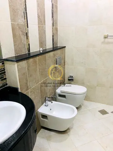 A distinguished villa for sale in Al Houshi, Sharjah Emirate, very close to Al Houshi Bridge. Land area: 4,844 sq. ft.