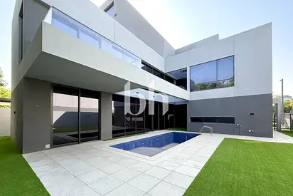 Signature | Lift & Pool | 5 BHK Villa