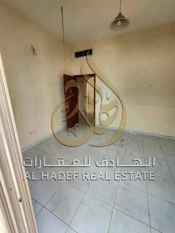 للإيجار في الشارقة – القاسمية  | شقة غرفتين وصالة مع 2 بلكونة  فرصة مميزة للسكن في موقع حيوي وقريب من جميع الخدمات ✨ شقة متوفرة الآن في منطقة ال