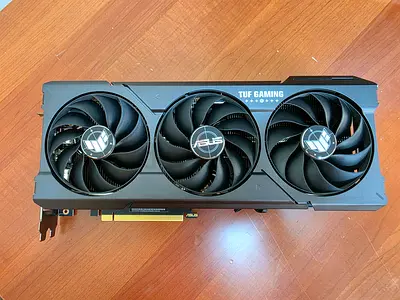 RTX 4070 Super Asus Tuf Gaming 12GB