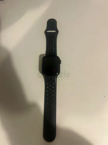 Apple Watch SE 40mm - Excellent Condition