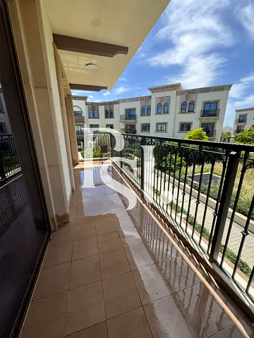 شقة بغرفتي نوم | قمر 3 محيصنة | شرفات متعددة | إطلالات على الحديقة والمجتمع