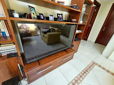 60 Inch Flat Panel Smart Television for Sale