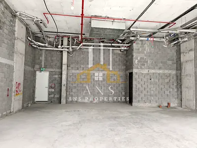 فرصة تجارية فاخرة | حالة Shell & Core | موقع مميز | مساحة جديدة