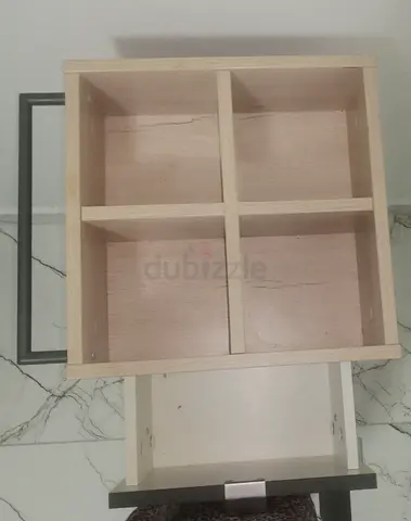 Drawers table for sale