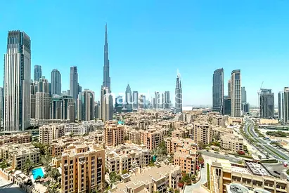 Burj Khalifa View | Unfurnished | Prime Location