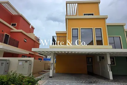 Single Row | Close To Lagoon | Corner Unit