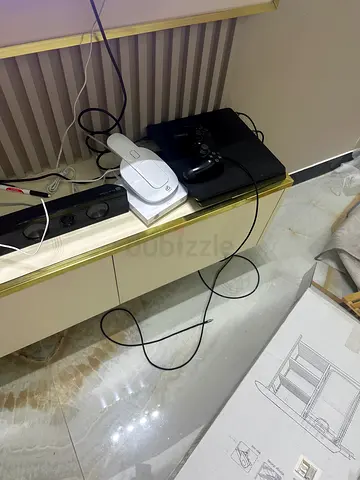 My PS4 Slim with box with cds with contorller