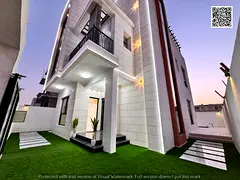 Luxury villa for sale | Modern design | Private swimming pool | Distinctive roof terrace