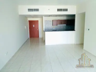 BRIGHT & SPACIOUS | HUGE LIVING AREA| POOL VIEW