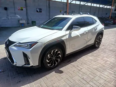 2025 Lexus Ux 300H Base White 2.0L Hybrid