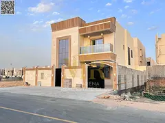 A villa with personal finishes, including electricity, water and air conditioning, located on a main