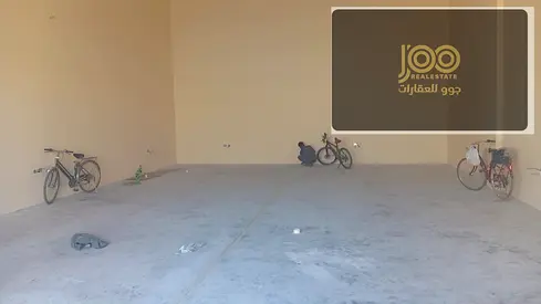مخازن 2120 قدم، مساحات كبيرة، خيارات متعددة