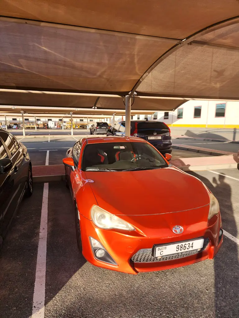 Toyota 86 2013 — photo 1 of 5