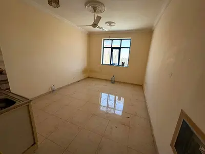 للإيجار السنوي في منطقة المويهات بعجمان استوديو مميز بموقع قريب من مستشفى Saudi German Hospital Ajman وقريب من جميع الخدمات، مناسب للعائلات وفي بيئة ه