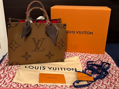 Louis Vuitton Giant Monogram OnTheGo MM tote - brown, includes box  dust bag