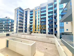 Spacious 1bhk/Family Unit/Gym Pool Parking