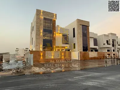 فيلا فاخرة للبيع في الحليو2- تصميم أنيق يضم5غرف نوم واسعة وتشطيبات فائقة الفخامة في موقع هادئ واستراتيجي في عجمان 🏡✨