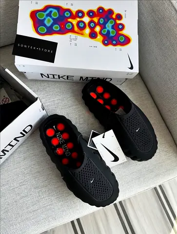 Nike MinD Black Sneakers