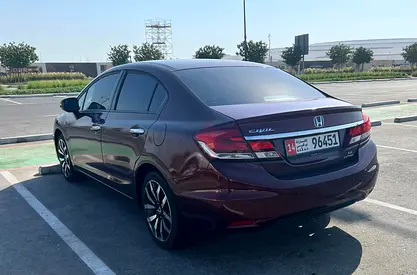 First Owner-Honda Civic 2014, Full Option, Agency Books مالك اول - سيفيك ٢٠١٤ فتحة سقف