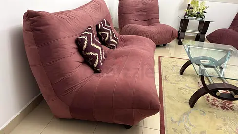Plum fabric lounge sofa set (only2-seater + 2 chairs) - Home Center - Excellent condition -