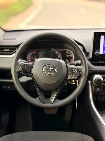 صورة 4 لـ 2023 Toyota RAV 4