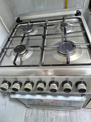 Stainless Steel Gas Cooker with 5 Burners