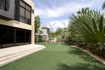 Single Row | Large Plot | Desired Layout THL-A