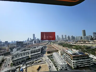 غرفتي نوم في الطابق العلوي | بن غاطي لونا JVC | إطلالة على أفق وسط المدينة