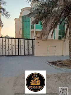 For rent at a very attractive price: a villa with an area of ​​5000 sq ft, consisting of 5 maste