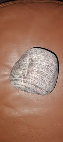 Polished striped stone (possible banded agate) — display specimen HOME DECORATION