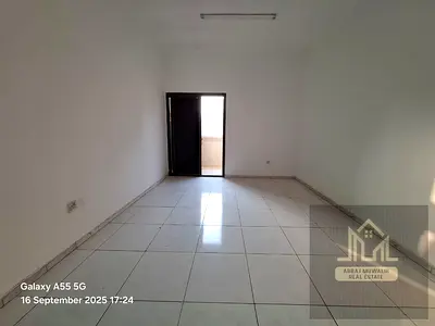 VERY GOOD APPARTMENT FOR FAMILY WITH BALCONY CLOSE HALL IN 28K