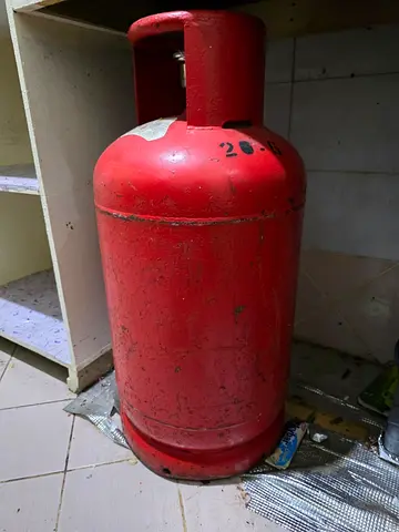 LPG gas cylinder - 50% Used