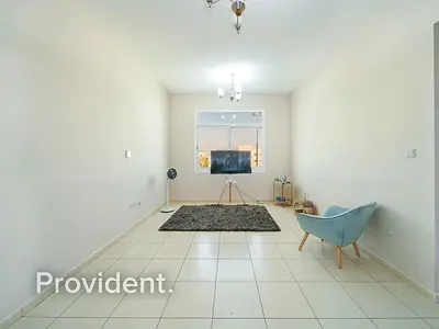 Huge Layout | Vacant | Unfurnished