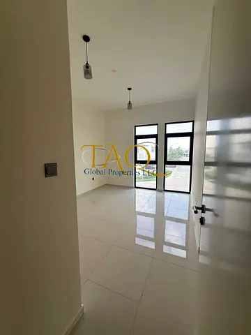 FREE HOLD 4BR+MAID TOWNHOUSE GATTED COMMUNITY