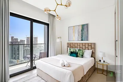 Limited offer ! Clean 2 bedroom with pool and gym access