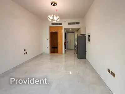 Modern | Vacant | Semi-Furnished