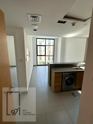 شقة غرفة وصالة جاهزه للسكن في الشارقة منطقة الممشى