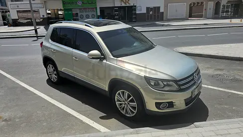 Volkswagen Tiguan 4MOTION 2016 - GCC Specs - Well Maintained
