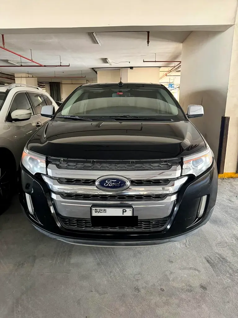 Ford Edge 2012 — photo 1 of 9