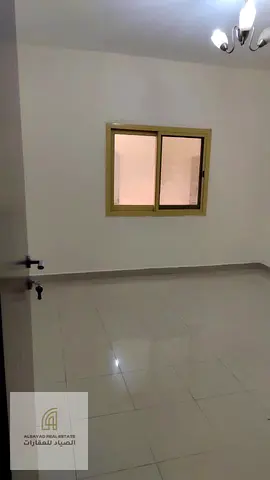 للبيع غرفتين وصاله بالقاسميه الشارقه مع باركن