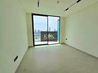 Community View | Fitted Kitchen | Prime Location