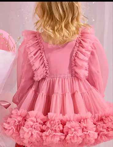 Girls pink ruffled tulle party dress - gently used