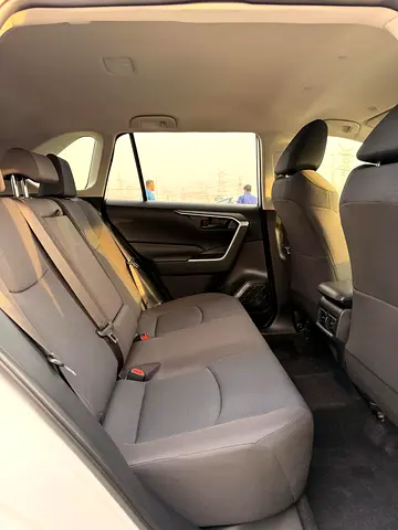 صورة 13 لـ 2023 Toyota RAV 4
