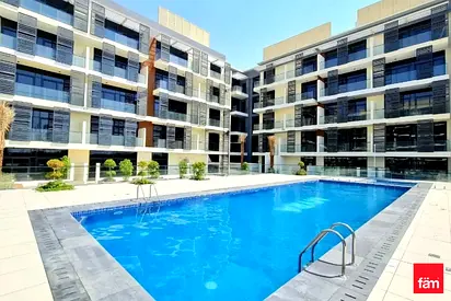 Ready To Move In | 1br + Study | Pool View