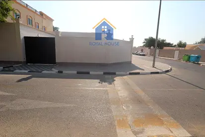 Villa in Sharjah – Al Mansoura Area
