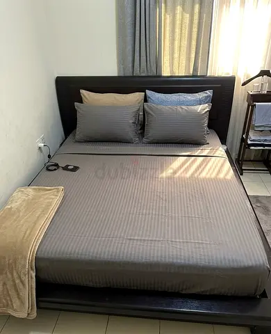 Urgent sell  ‼️‼️Wooden Bed Frame with Mattress  Bedding - Good Condition with mattress