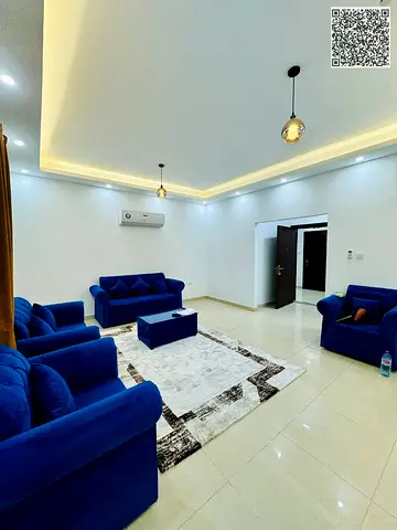 شقة مفروشة غرفة وصالة شامل جميع الفواتير تصميم عصري وموقع استراتيجي قريب من الخدمات والمرافق