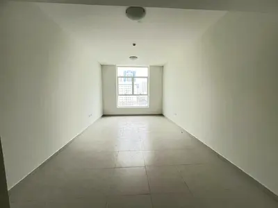 باركينج مجانا|تاني ساكن|غرف ماستر استور بلكونة|علي مخرج دبي|قريب من مستشفي ارويانا|شارع التعاون