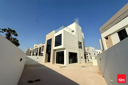 Single Row | 5 Bed Plus Maid | Games Room